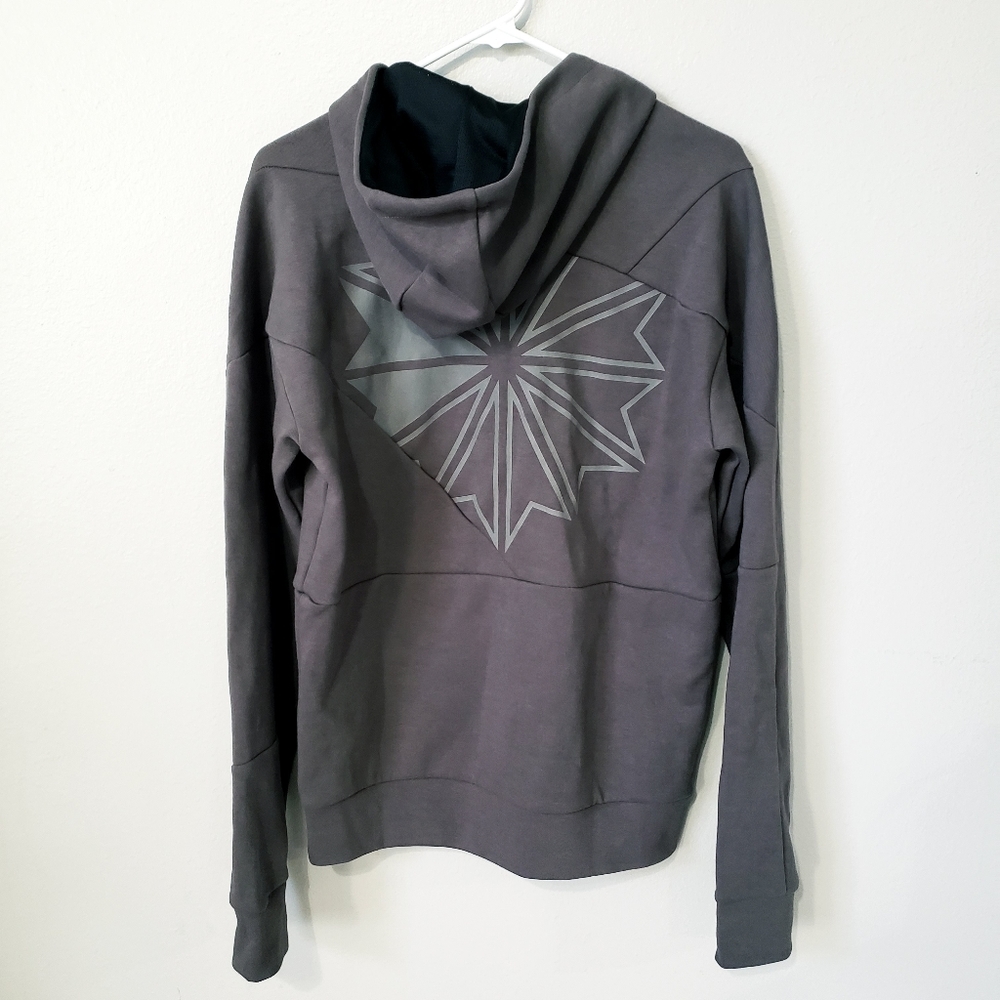 Reebok sweatshirt_c - Picture 2 of 6